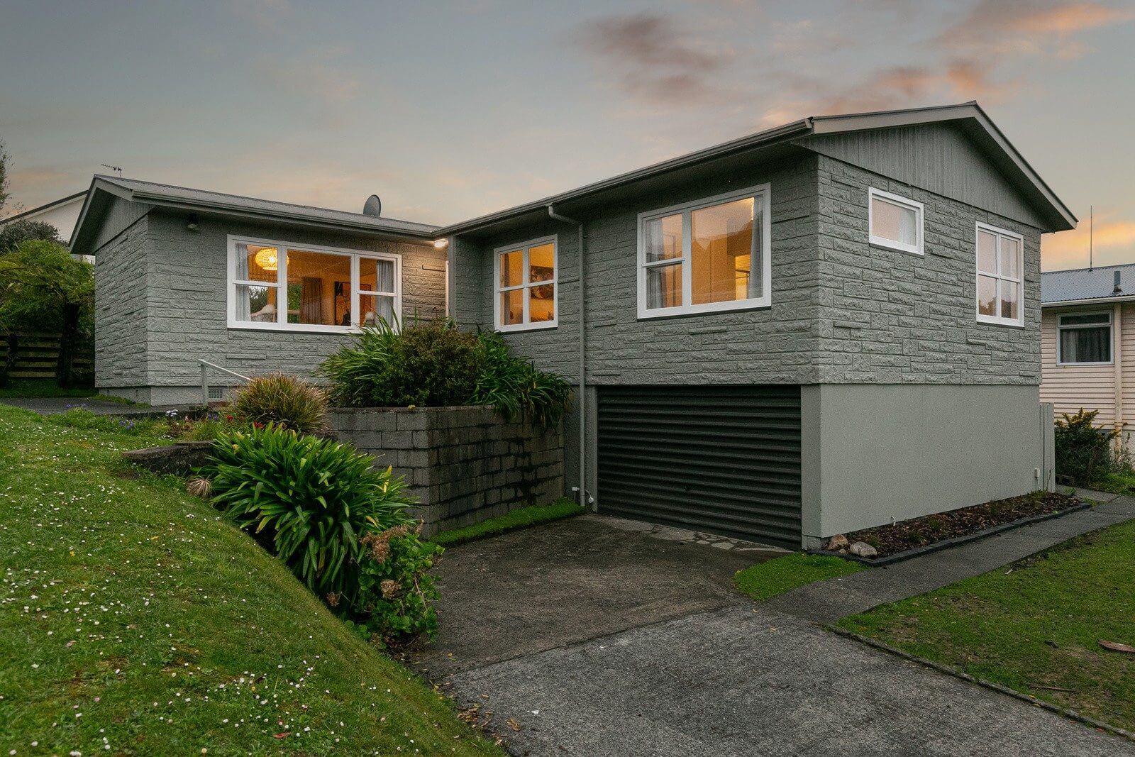 Read more about the article 16 Stewart Drive, Newlands, Wellington