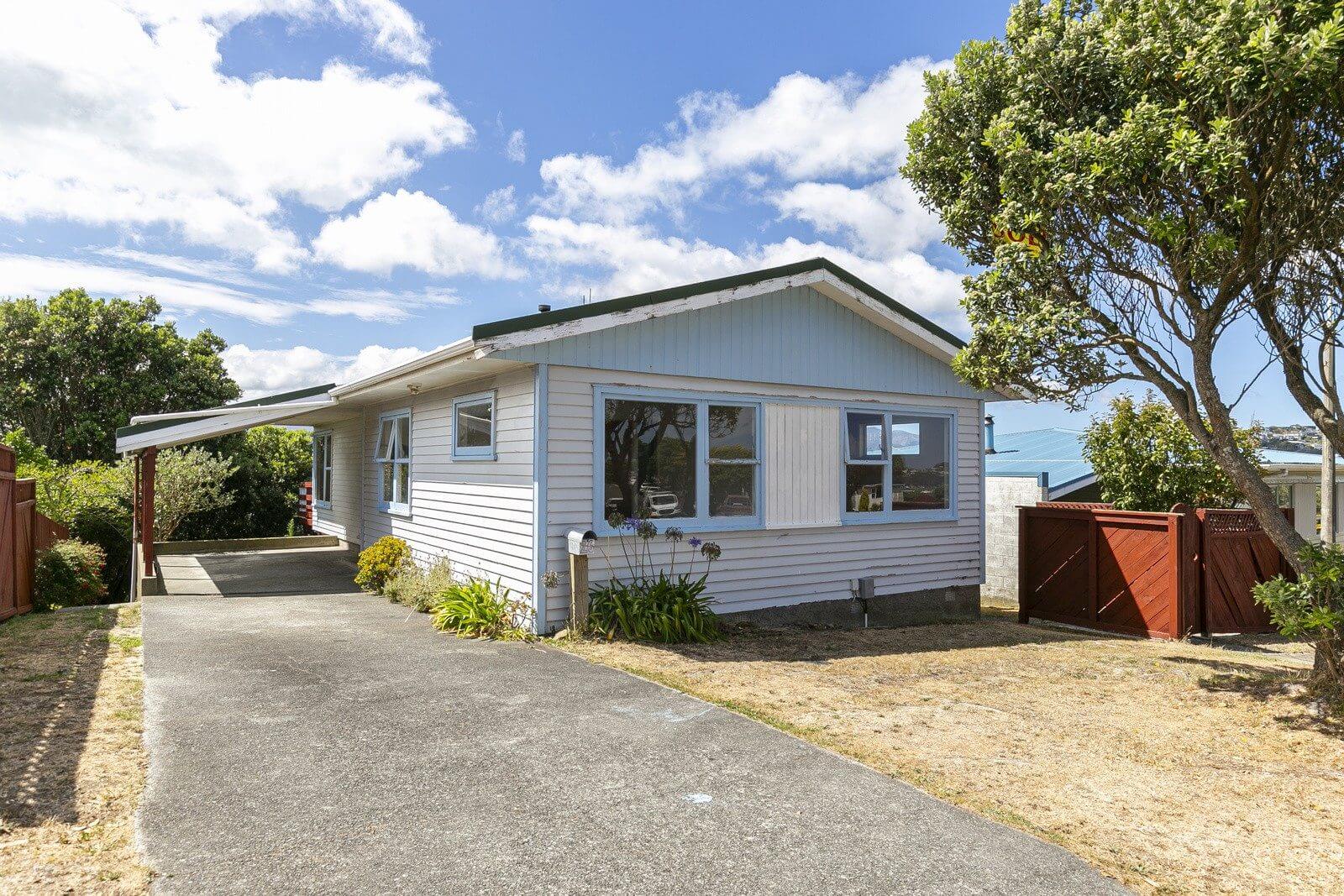 Read more about the article 26 Waiwera Crescent, Maupuia, Wellington